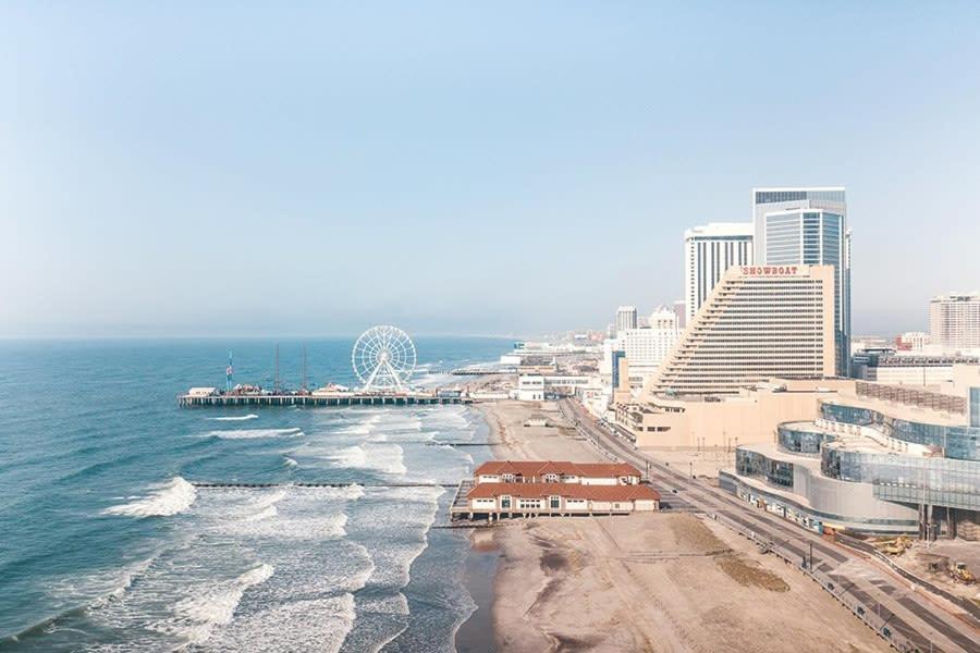 Astonishing Ocean Front Condo Cozysuites At Showboat Atlantic City Eksteriør bilde